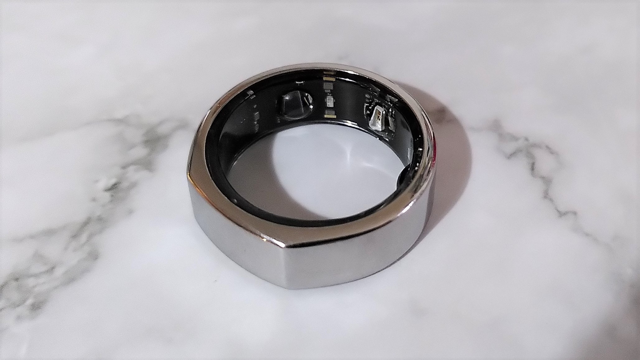 Oura Ring Gen 3 in Stealth finish